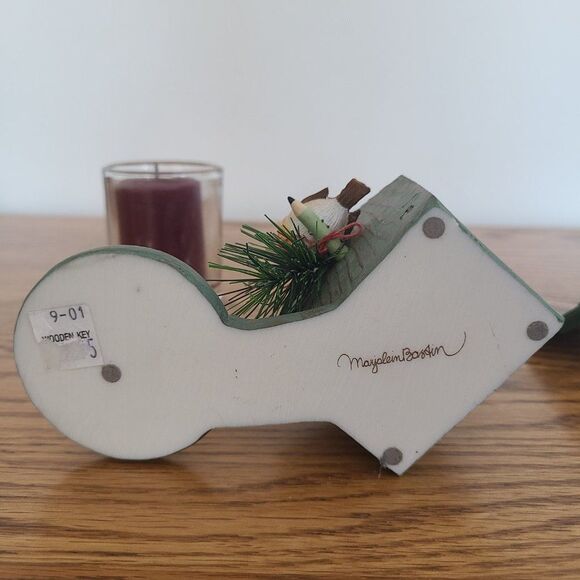 Hallmark Nature's Sketchbook Marjolein Bastin Resin Birdhouse Candle Holder - Picture 11 of 12